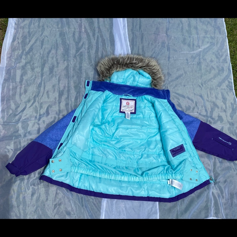 Snow jacket - Picture 2 of 4